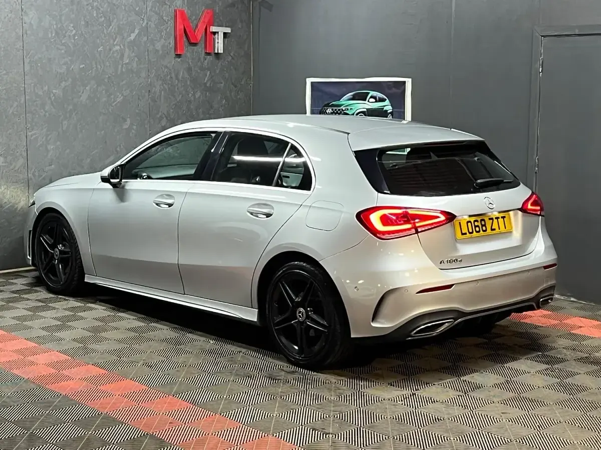 Used Mercedes A180 Executive 116 HP (85 kW) 2018 Silver Hatchback