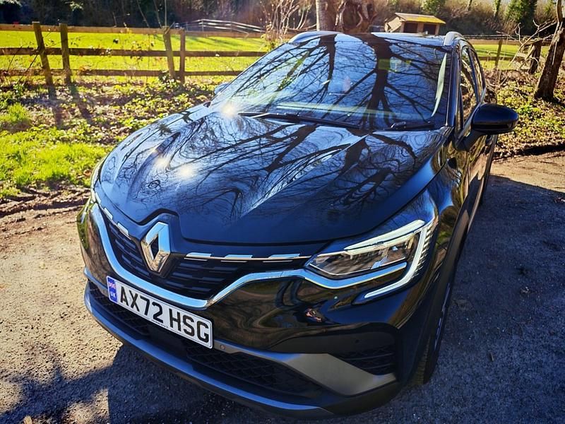 Second-hand Renault Captur R.S. 140 CP (102 kW) 2023 Negru SUV