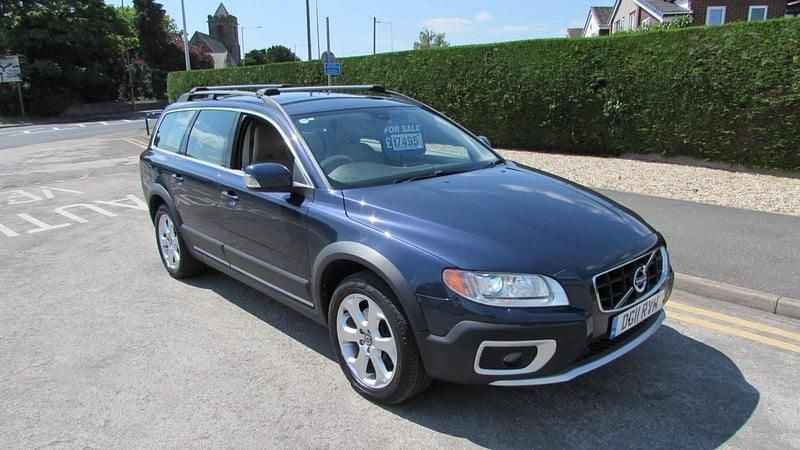 Blue Used 2011 Volvo XC70 SE Lux Estate | £7,495 (Fair price) - Image 1/4