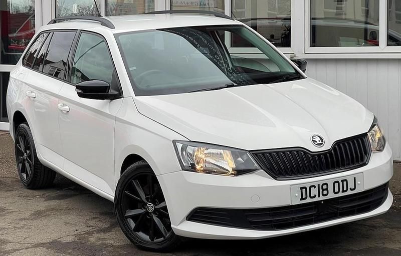 Used Skoda Fabia SE 110 HP (80 kW) 2018 White Hatchback