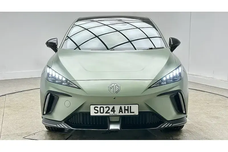 Usado MG MG4 EV 319 kW (435 CV) 2024 Verde Utilitario