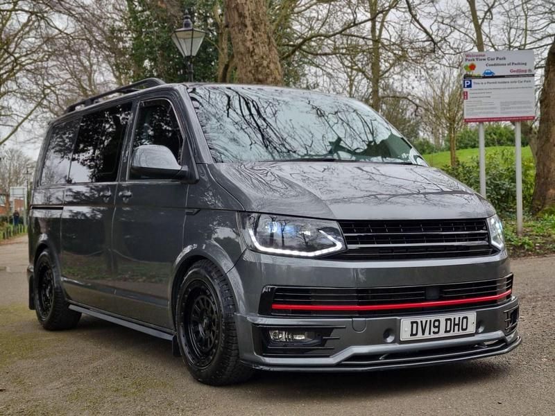 Second-hand VW Transporter Highline 201 CP (147 kW) 2019 Gri Van