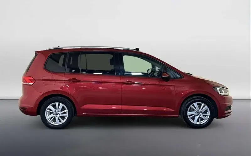 Used VW Touran Family 150 HP (110 kW) 2022 Red MPV