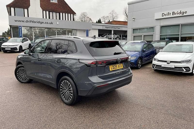 Used VW Tiguan Match 204 HP (150 kW) 2025 Grey SUV