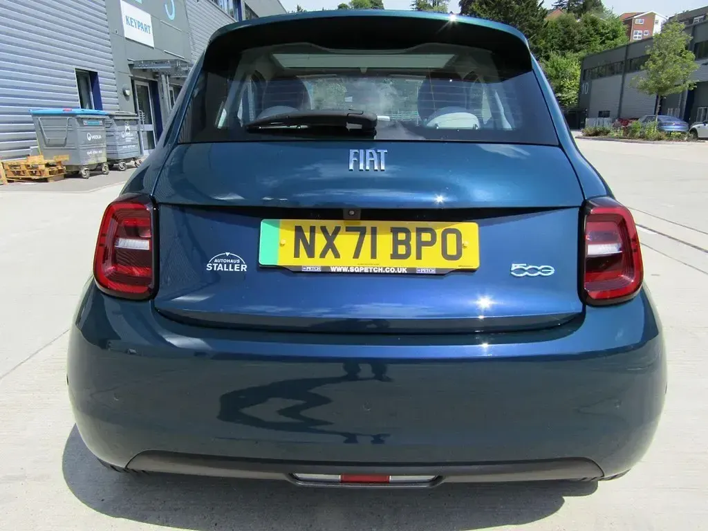 Used Fiat 500e La Prima 41 kW (57 HP) 2022 Hatchback