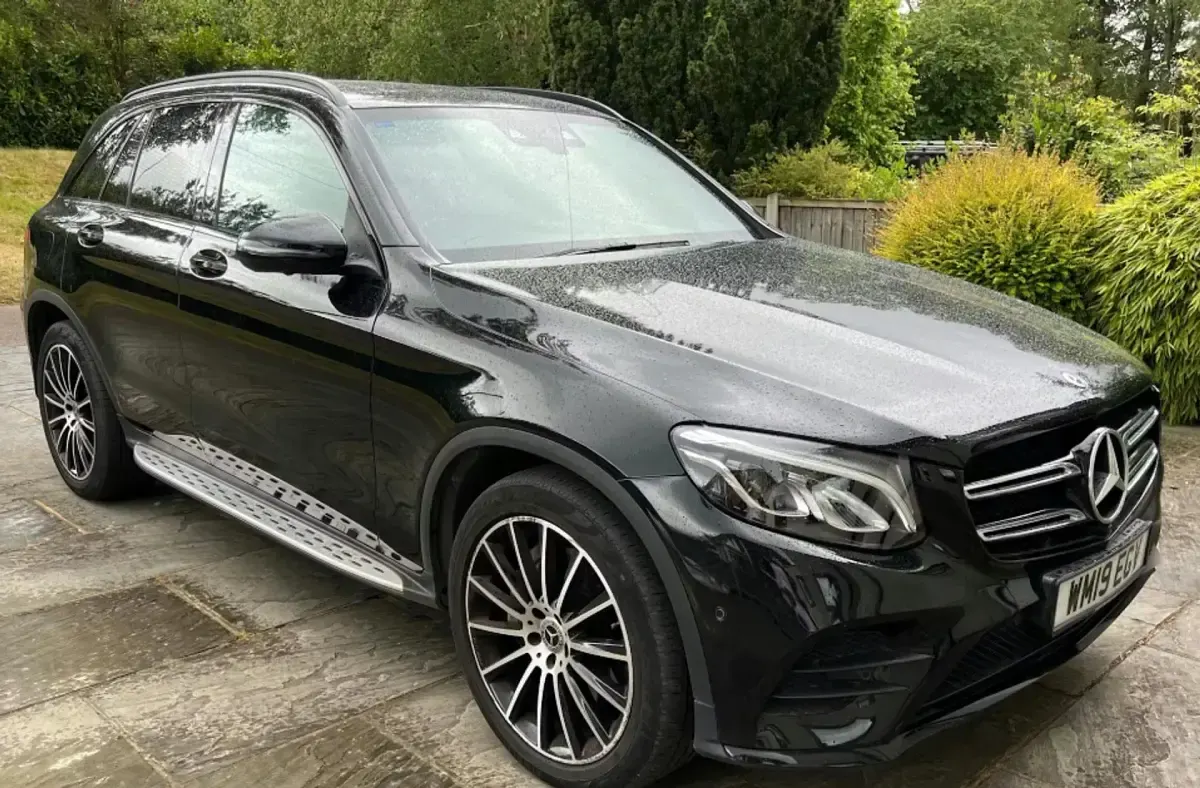Usado Mercedes GLC220 Active 170 HP (125 kW) 2019 Carrinha