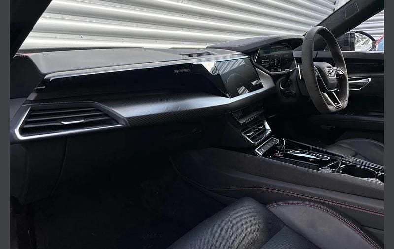 Used Audi e-tron GT quattro Comfort 475 kW (646 HP) 2023 Grey Sedan