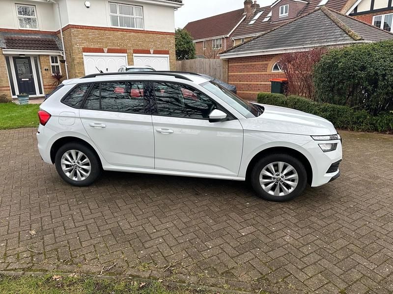 Used Skoda Kamiq 95 HP (69 kW) 2022 White SUV