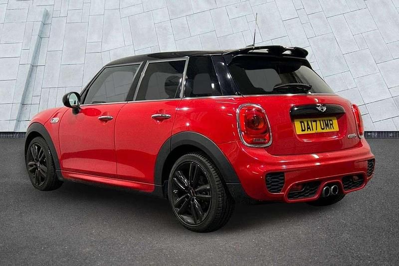 Used Mini Cooper S Hatch 189 HP (139 kW) 2017 Red Hatchback