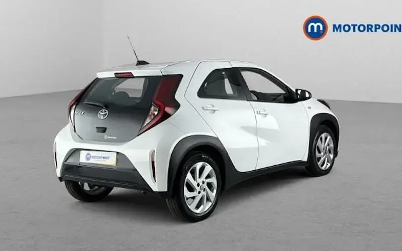 Used Toyota Aygo X PURE 72 HP (52 kW) 2025 SUV