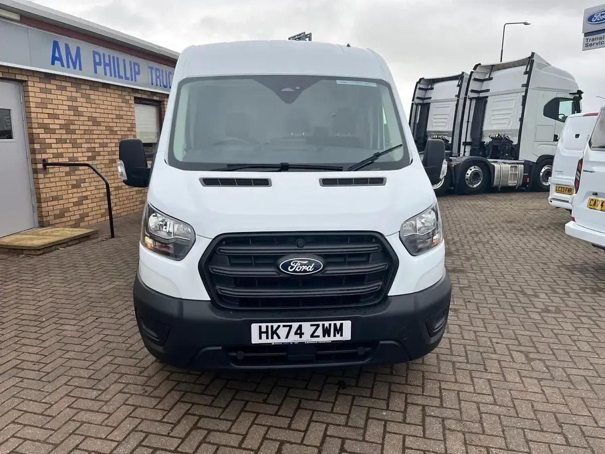 Used Ford Transit 165 HP (121 kW) 2025 White Van