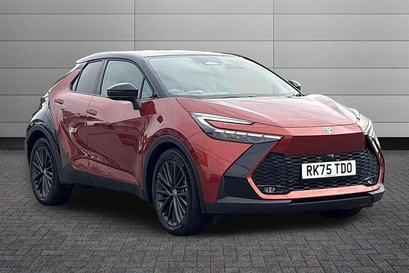 Metal oxide with black roof Used 2025 Toyota C-HR Edition SUV | £33,901 - Image 1/3