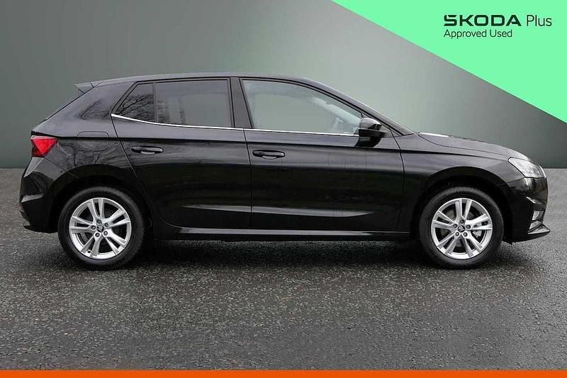 New Skoda Fabia SE L 85 HP (62 kW) 2025 Black magic pearl effect Hatchback