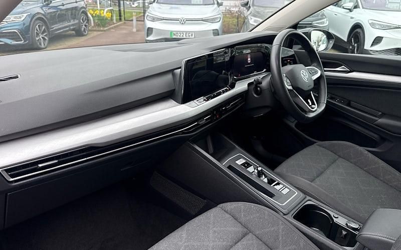 Used VW Golf VIII Life 110 HP (80 kW) 2023 Hatchback