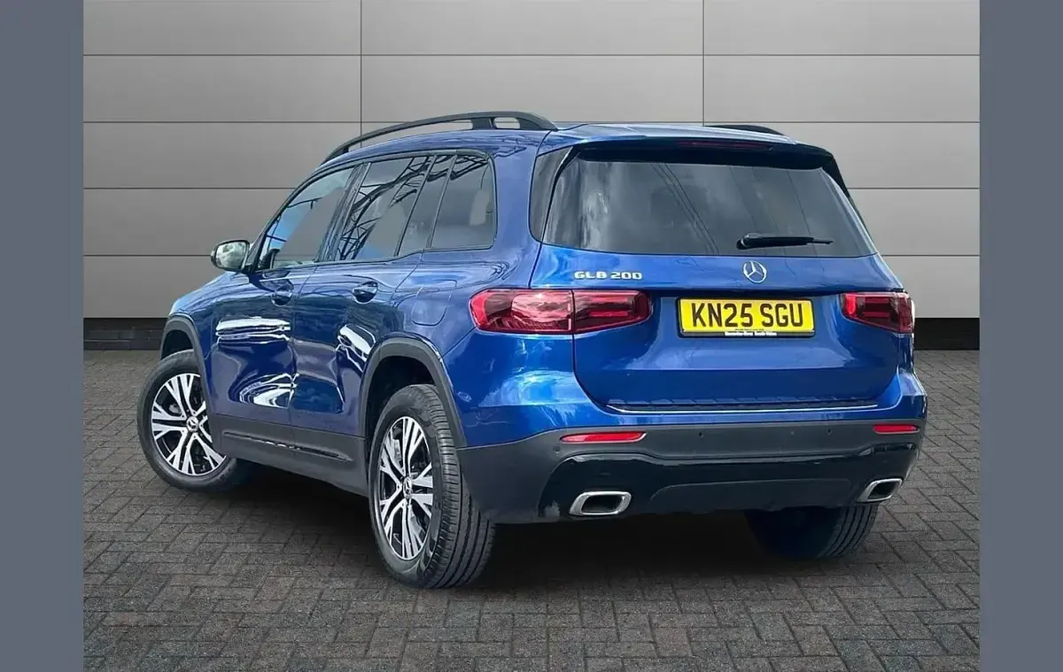 Used Mercedes GLB200 Executive 161 HP (118 kW) 2025 Blue SUV