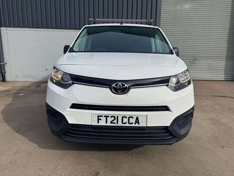 Usado Toyota Proace Active 120 HP (88 kW) 2021 Branco Monovolume