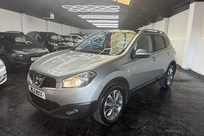 Silver Used 2011 Nissan Qashqai Tekna SUV | £2,495 (Fair price) - Image 1/1