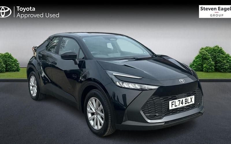 Used Toyota C-HR 140 HP (102 kW) 2026 SUV