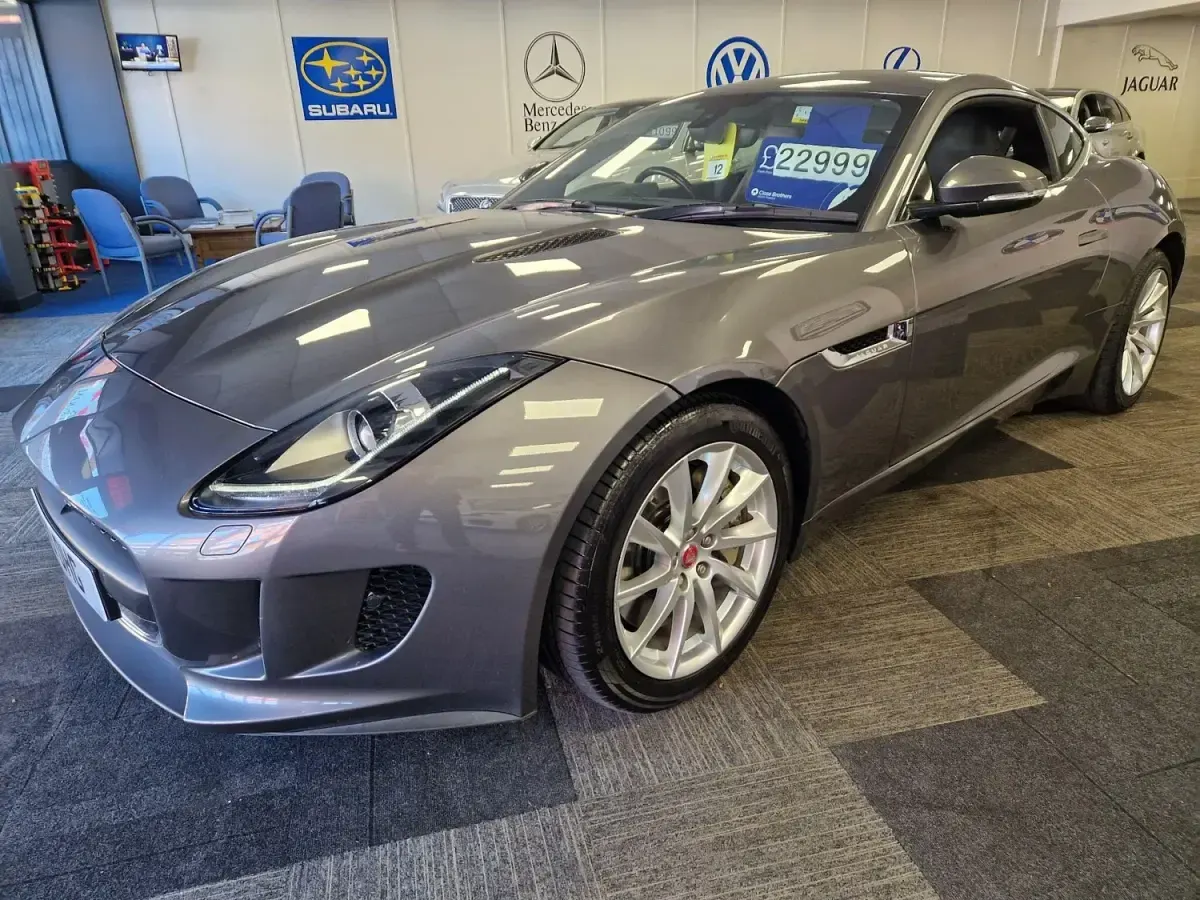 Usado Jaguar F-Type Supercharged 2016 Cinzento Coupé