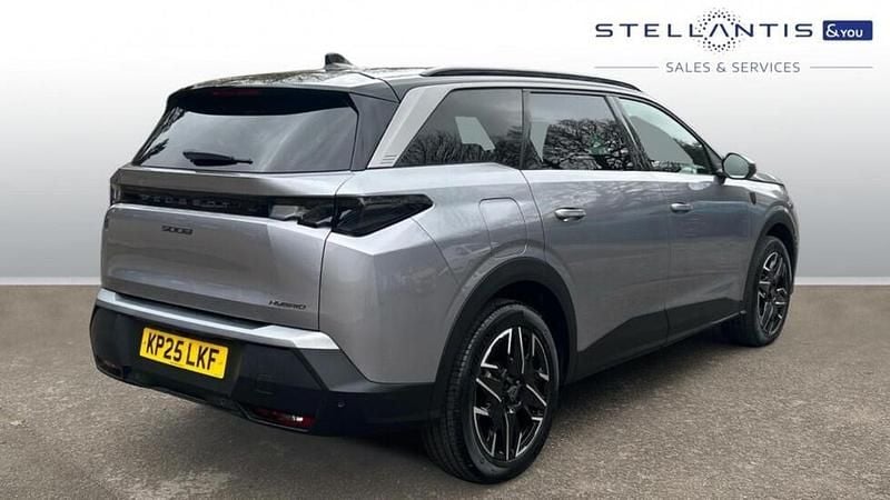 Used Peugeot 5008 GT 134 HP (98 kW) 2025 Grey SUV