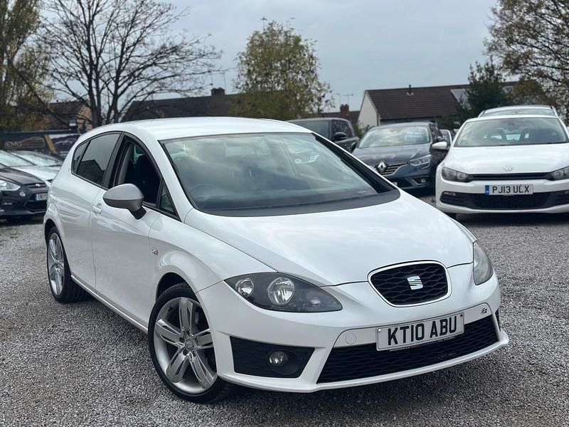 White Used 2010 Seat Leon FR Hatchback | £3,495 (Fair price) - Image 1/4