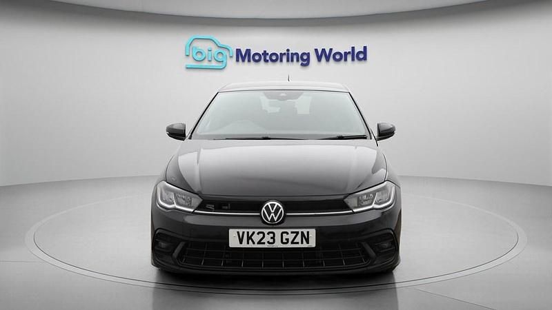 Used VW Polo R-line 95 HP (69 kW) 2023 Black Hatchback