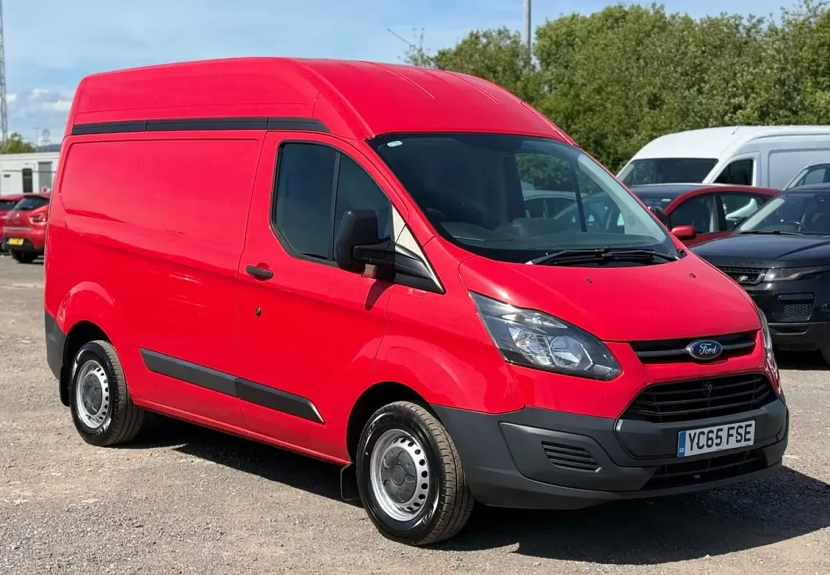 Used Ford Transit Custom 2015 Red Van