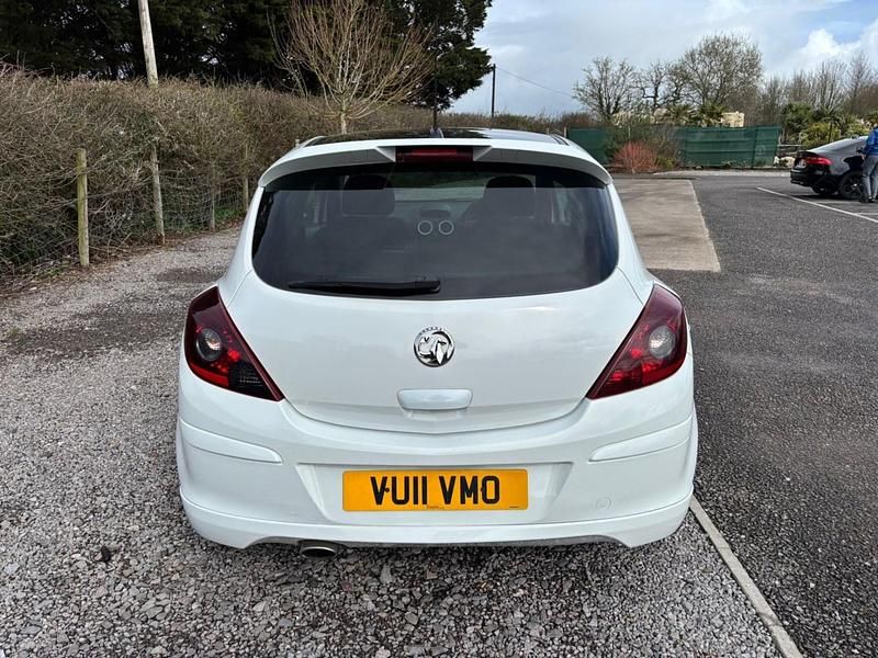 Used Vauxhall Corsa Edition 2011 White Hatchback
