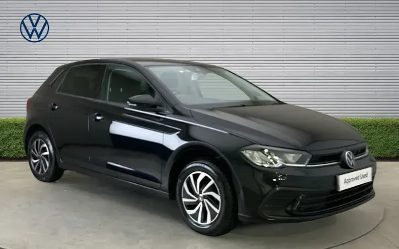 Used VW Polo Life 95 HP (69 kW) 2024 Hatchback