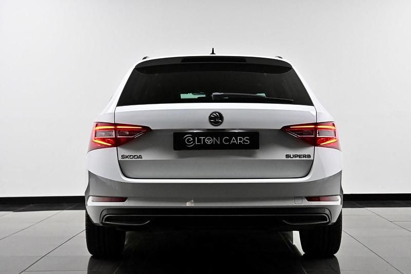 Used Skoda Superb SportLine 150 HP (110 kW) 2018 White Estate