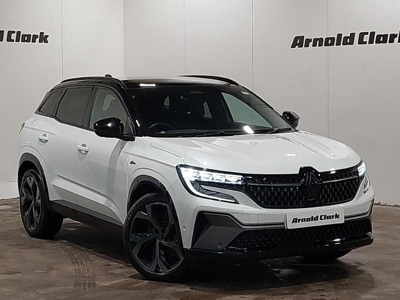 White Used 2024 Renault Austral Iconic Esprit Alpine SUV | £26,998 (Fair price) - Image 1/4