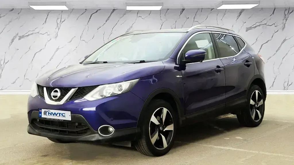 Used Nissan Qashqai N-Connecta 115 HP (84 kW) 2016 Blue SUV