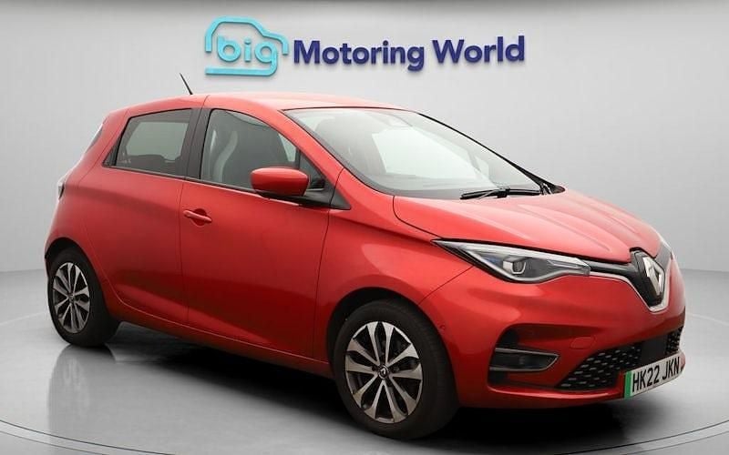 Used 2022 Renault Rapid GT-Line Hatchback | £10,000 (Fair price) - Image 1/4