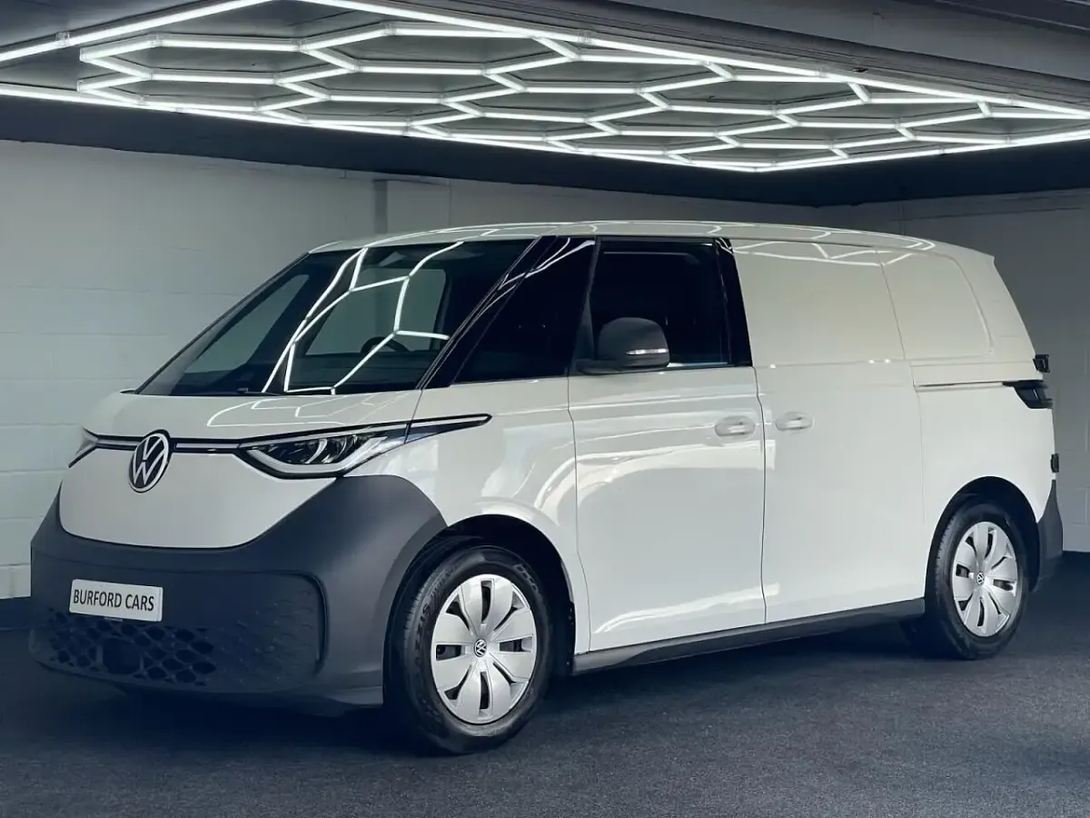 Used VW ID. Buzz Pro 150 kW (204 HP) 2024 White MPV
