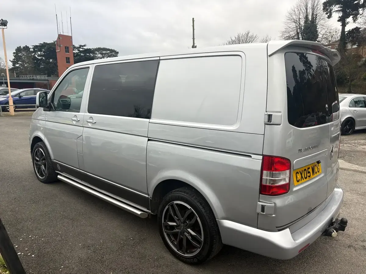 Used VW Transporter 130 HP (95 kW) 2005 Silver Van