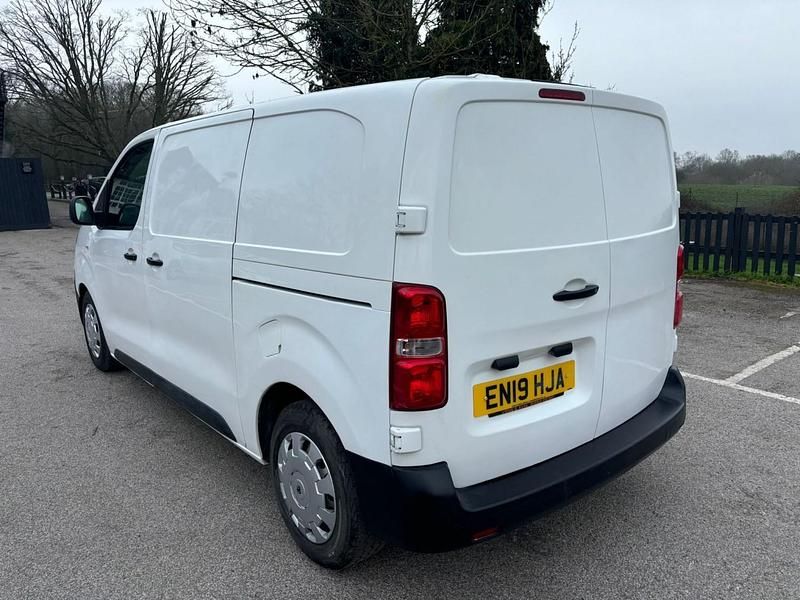 Used Peugeot Expert 2019 White Van