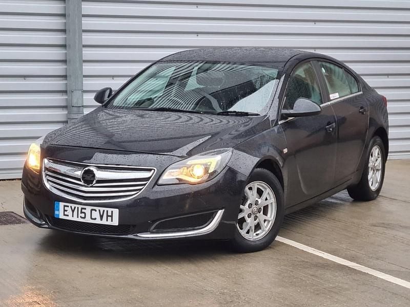Black Used 2015 Vauxhall Insignia Design Edition Hatchback | £995 - Image 1/4
