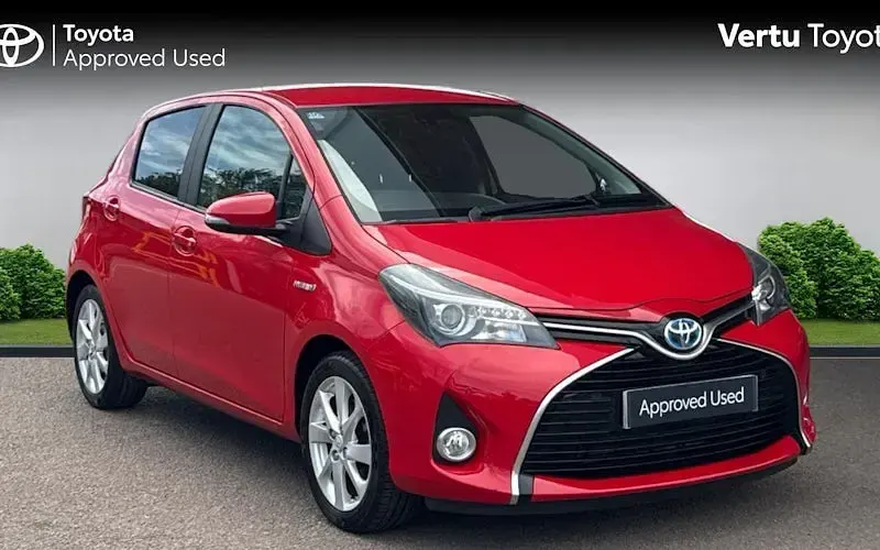 Used Toyota Yaris 101 HP (74 kW) 2016 Hatchback