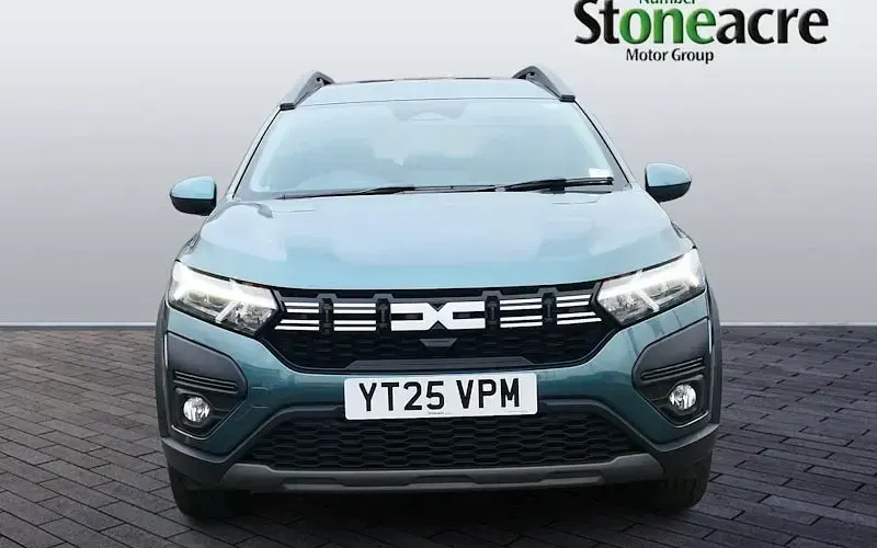 Used Dacia Jogger Expression 141 HP (103 kW) 2024 Green MPV