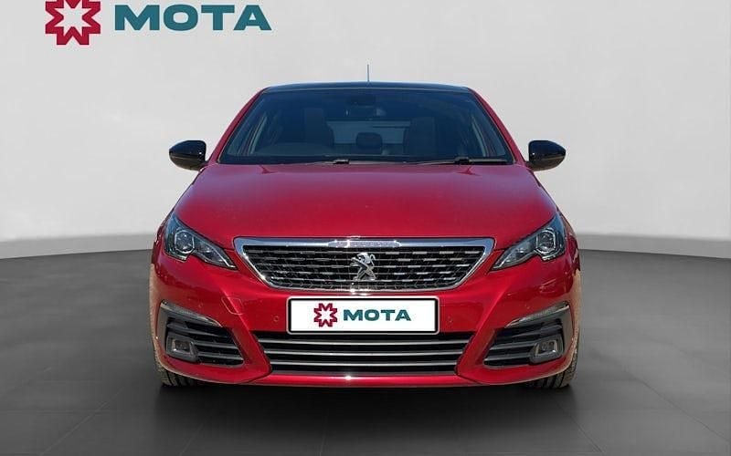 Used Peugeot 308 GT-line 131 HP (96 kW) 2020 Red Hatchback