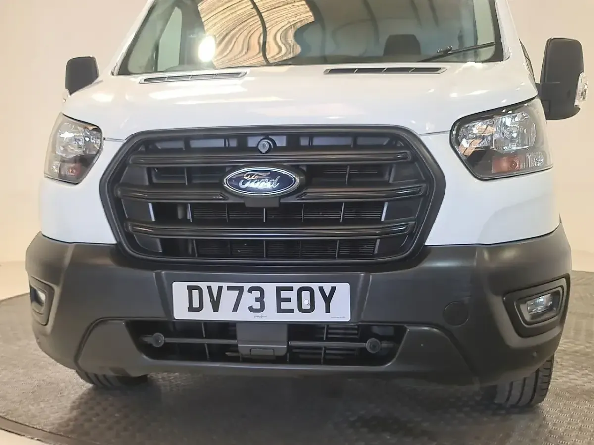 Used Ford Transit 130 HP (95 kW) 2023 White Van