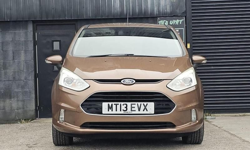 Used Ford B-MAX Titanium 105 HP (77 kW) 2013 Gold MPV