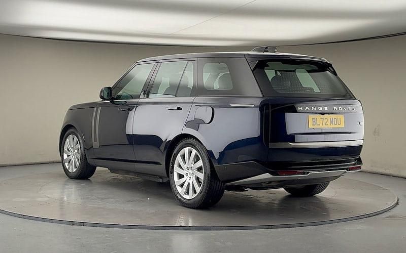 Used Land Rover Range Rover SE 441 HP (324 kW) 2022 Portofino blue SUV