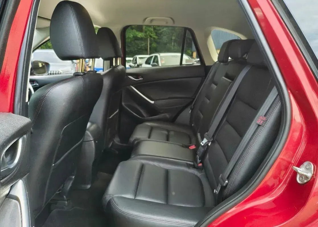 Used Mazda CX-5 Inclusive 150 HP (110 kW) 2015 Red SUV