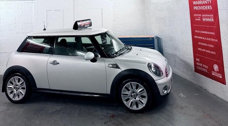 Silver Used 2010 Mini Cooper Hatch Hatchback | £4,495 (Fair price) - Image 1/4