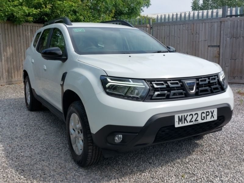 White Used 2022 Dacia Duster Comfort SUV | £14,998 (Fair price) - Image 1/4