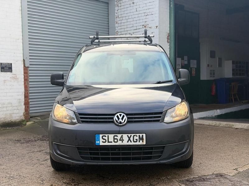 Used VW Caddy Maxi 102 HP (75 kW) 2015 Black MPV