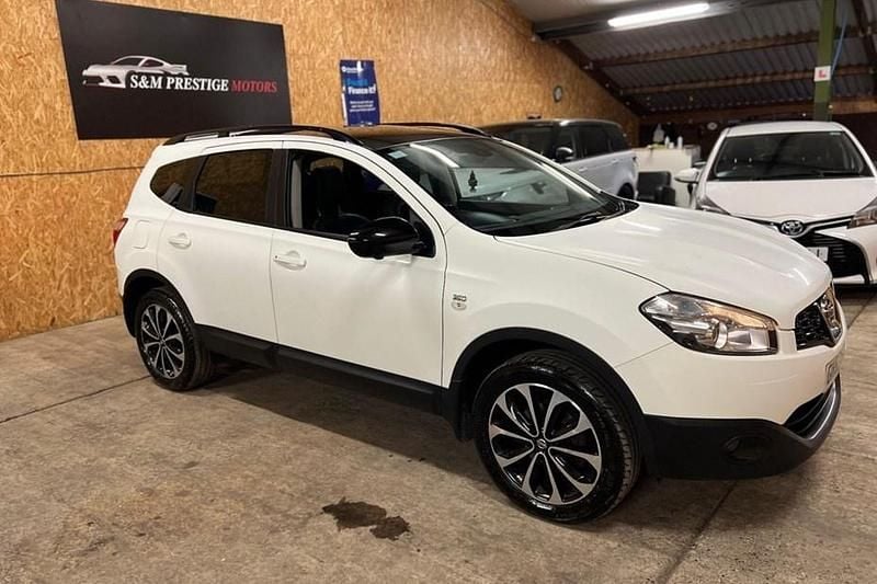 White Used 2013 Nissan Qashqai +2 360º SUV | £4,600 (Fair price) - Image 1/1