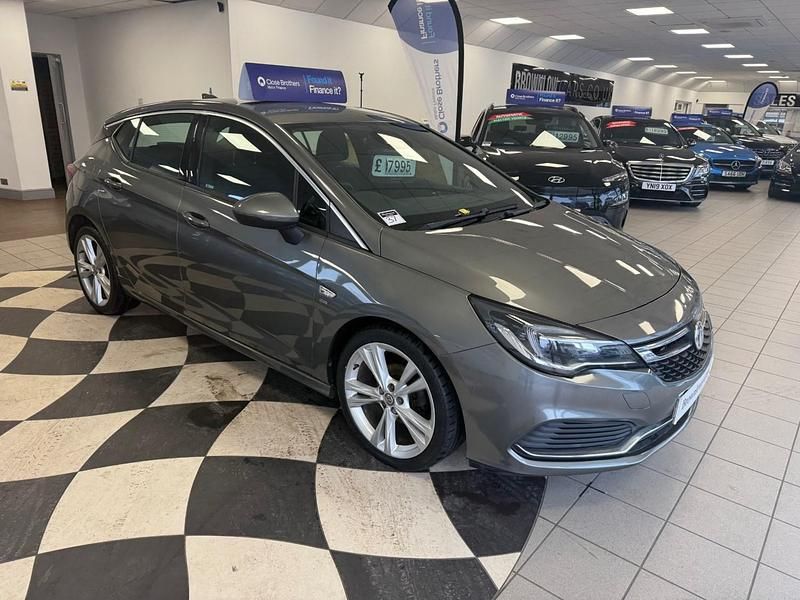 Used Vauxhall Astra SRi 150 HP (110 kW) 2018 Grey Hatchback