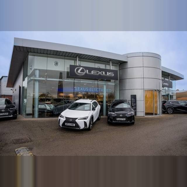 Black Used 2025 Lexus LBX SUV | £34,990 (Fair price) - Image 1/1